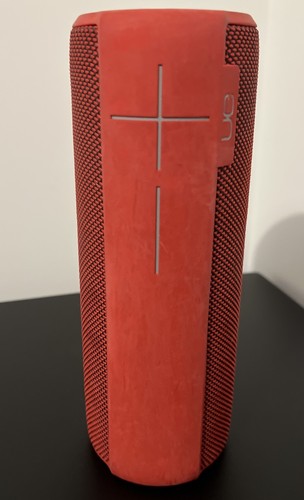 Ultimate ears megaboom - ears,
