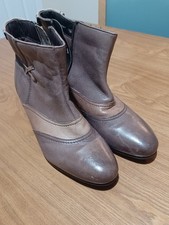 Pavers Women's Light Tan Soft