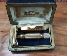 Gillette Safety Razor Vintage 1940's Aristocrat Gold Tone Blade and Case
