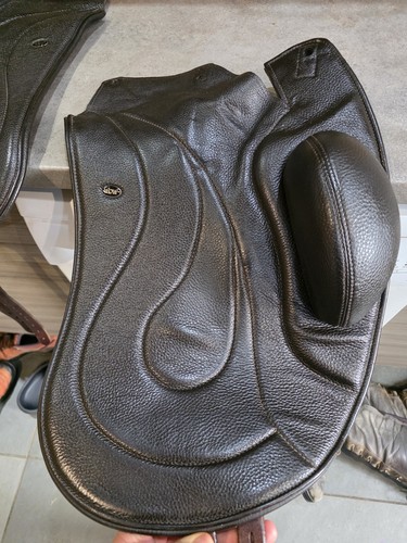 Wow equitana dressage - wow, flaps