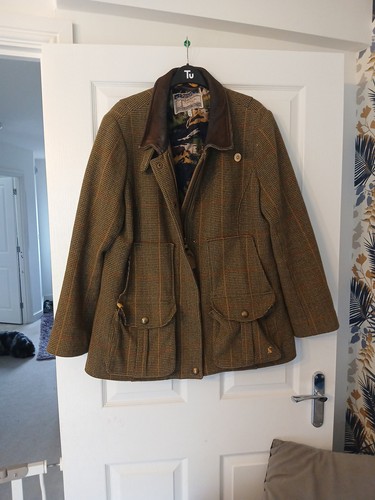Ladies tweed coat - tweed,
