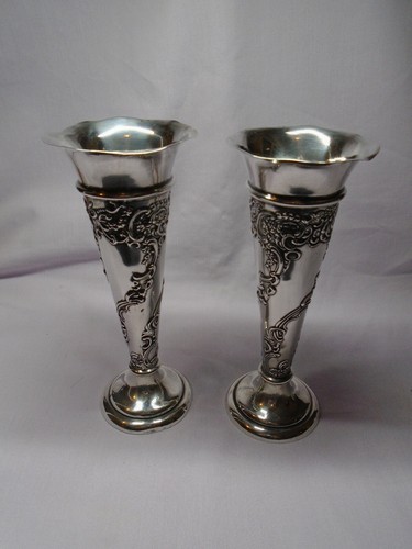 Embossed pair antique - of,