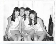 C6413/ Sängerinnen The