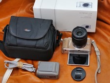 #2097 Olympus Pen E-PL9 +