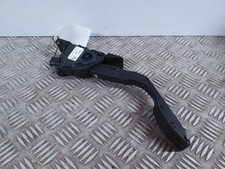 FORD FOCUS Throttle