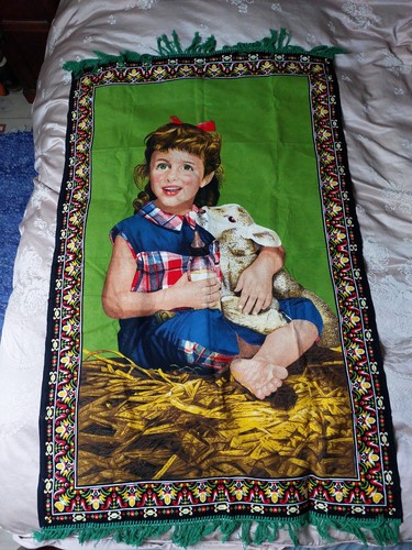 Wall hanging rug girl - hanging, /