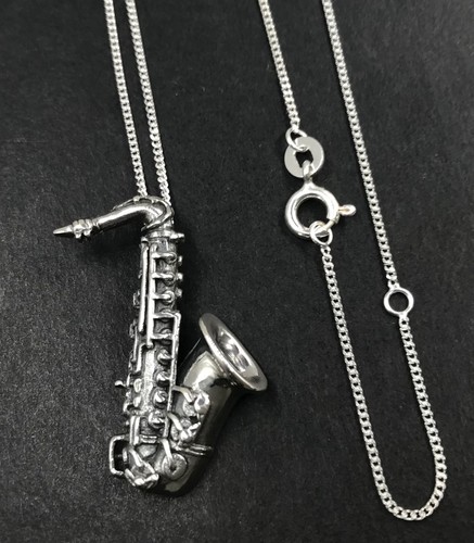 Saxophone pendant solid