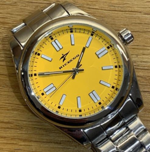 Yellow quartz watch - quartz,