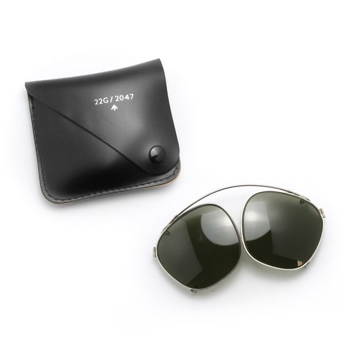 Pair raf clip on - of, clip-on
