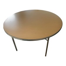 Round folding table
