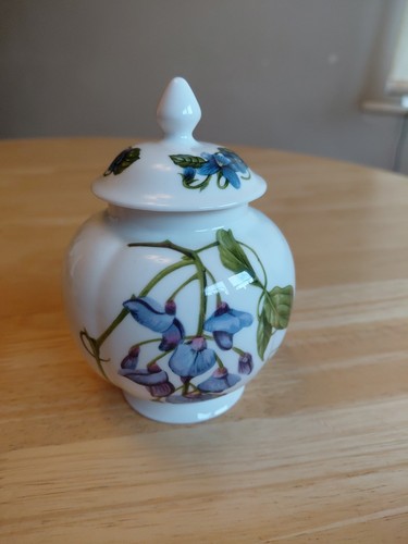 Aynsley chelsea flowers - flowers, vase
