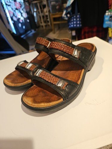Ariat size slip on mule - 7.5,