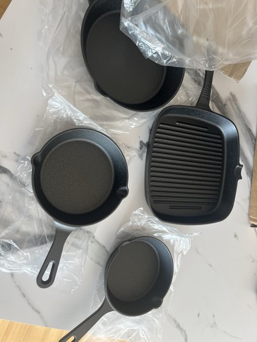 Cast iron pans set - pans,