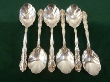6 nice Vintage Silver Plated oneida Flirtation Fruit spoons