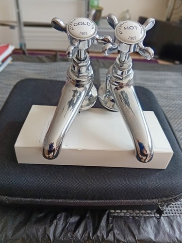 Silver bath taps attersall - bath,