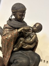 Soul Journeys Maasai Mchumba Mlazi in Loving Arms Limited 2000 Figure Figurines