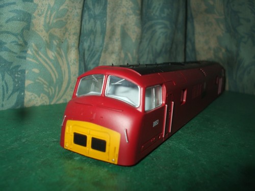 Hornby class warship red - class,