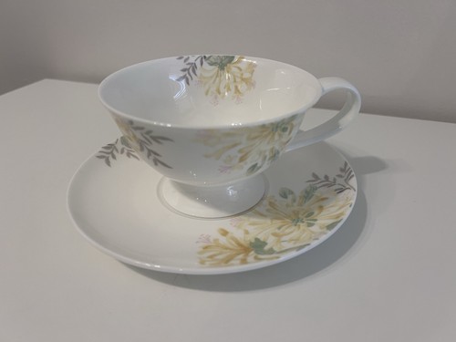 Laura ashley honeysuckle trail - ashley,