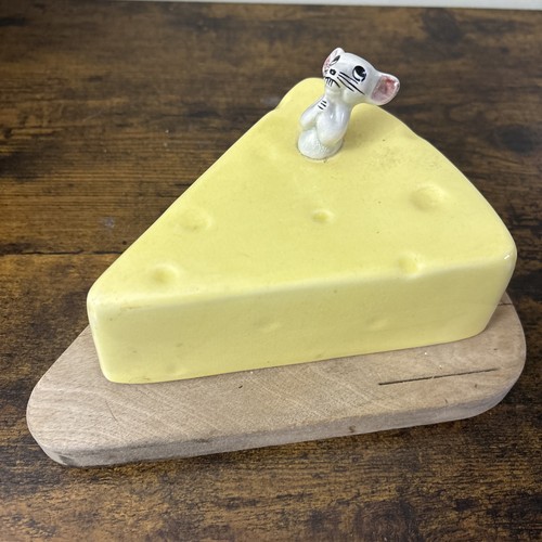 Vintage ceramic wood cheese