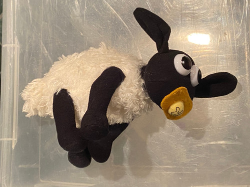 Shaun the sheep small - 8", x