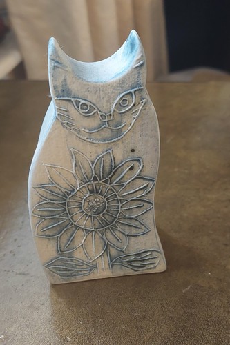 Carn pottery square cat - cat, by