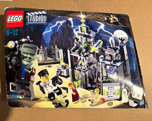 Lego scary laboratory - scary,