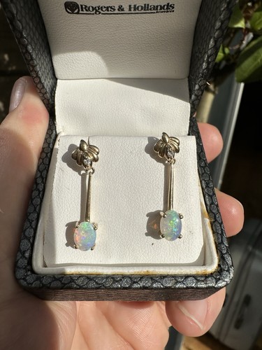 Beautiful cabochon opals - cabochon,
