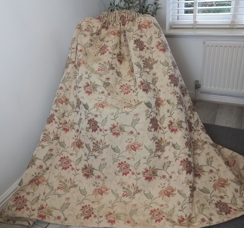 Thick heavy gold brocade - thick,