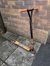 Mongoose Stance Scooter Orange Black