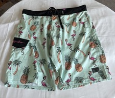NWOT Maui Sons Black Shark