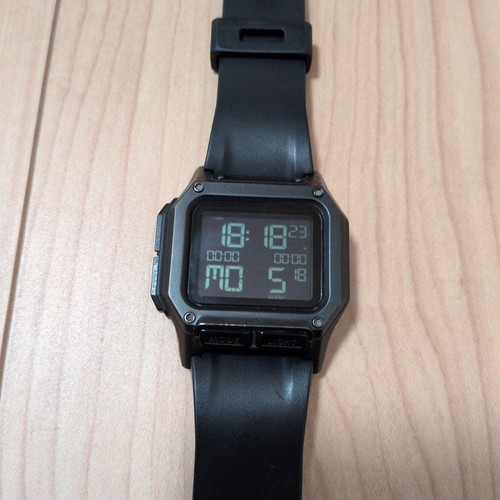 Nixon regulus all - all, black