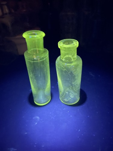 Vintage apothecary chemist - vintage,