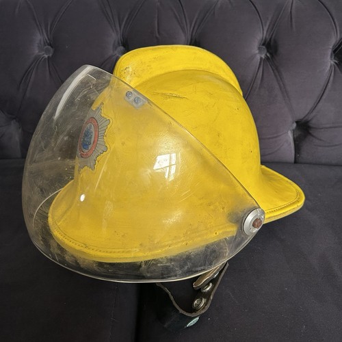 Vintage 1982 cromwell - vintage,