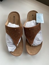 Womens Pavers Brown Dimante