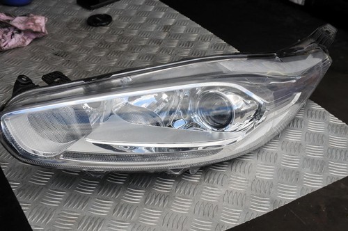 Ford fiesta mk7 - headlight, left