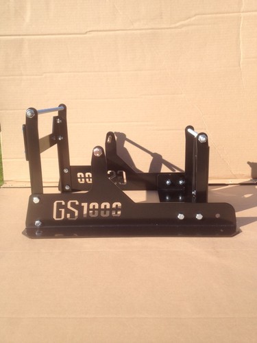 Suzuki gs1000 engine stand - engine,