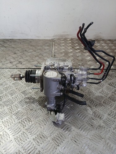 Toyota prius mk3 - toyota,