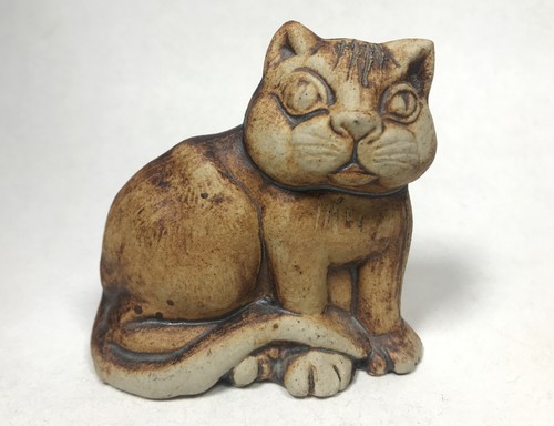 Cute sitting cat figurine - cute,