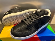 Nike dunk low medicom - sb, toy