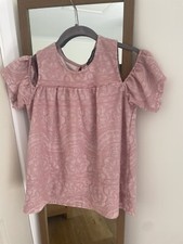 Pretty Holiday Pink Cut Out Cold Shoulder Short Sleeve Top Size 10