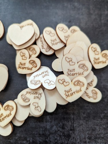 Wooden just married - “just, married”