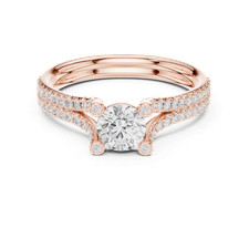 Petite Twist Feminine Ring