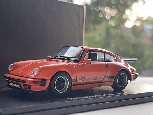 Kyosho porsche 911 - 1:43,