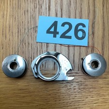 VTG Singer 99k  Sewing Machine Bobbin Case simanco32590 & 2 Original Bobbin.426