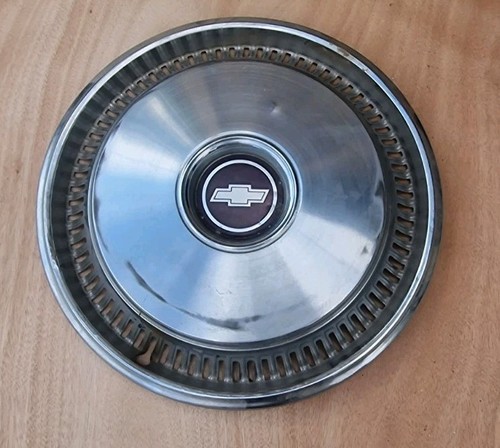 Chevrolet wheel trim - wheel,