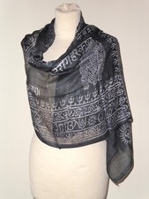 Small Ethnic Hindu/Buddhist