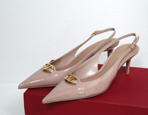39 valentino garavani - 8.5, /