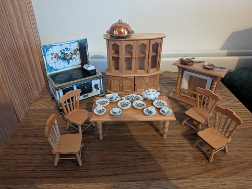 Dolls house kitchen - 1:12,