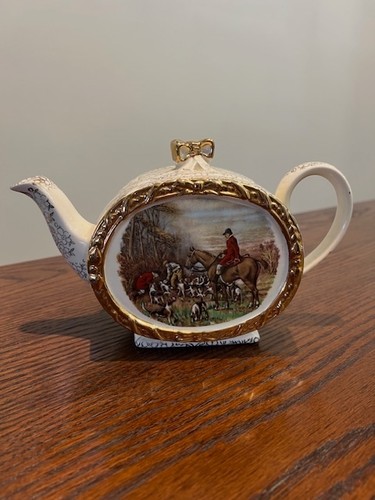 Sadler teapot hunting - sadler,