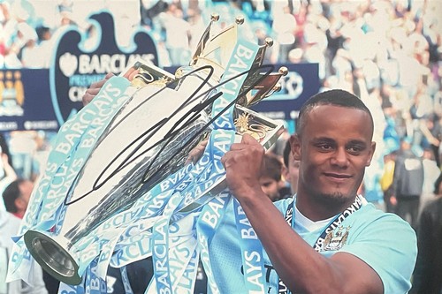 Manchester city captain - manchester,